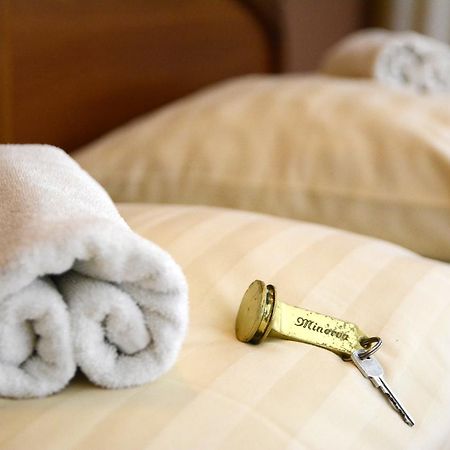 Hotel Minerva Mosonmagyaróvár Dış mekan fotoğraf