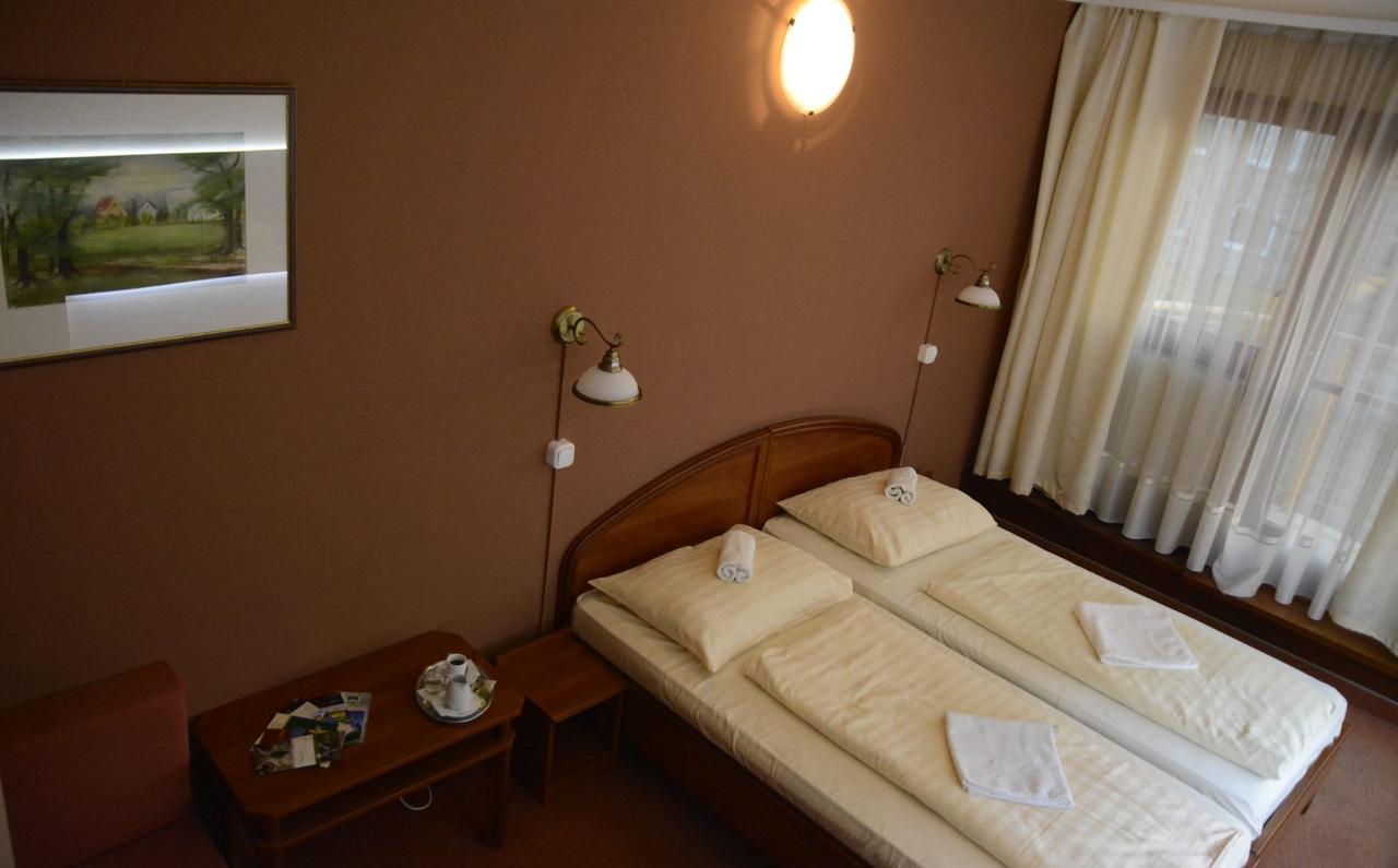 Hotel Minerva Mosonmagyaróvár Dış mekan fotoğraf