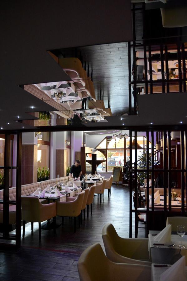 Hotel Minerva Mosonmagyaróvár Dış mekan fotoğraf