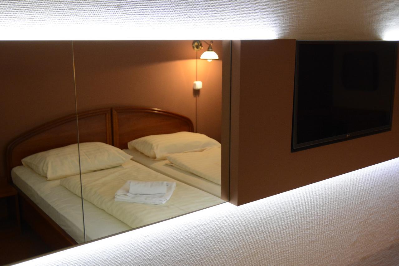 Hotel Minerva Mosonmagyaróvár Dış mekan fotoğraf
