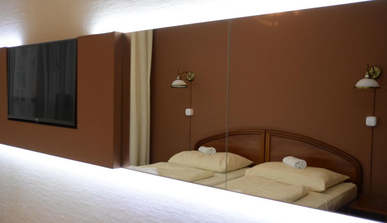 Hotel Minerva Mosonmagyaróvár Dış mekan fotoğraf